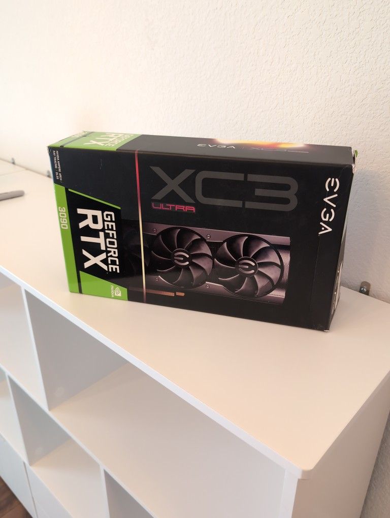 EVGA FTW ULTRA RTX 3090 Slightly Used. In Box