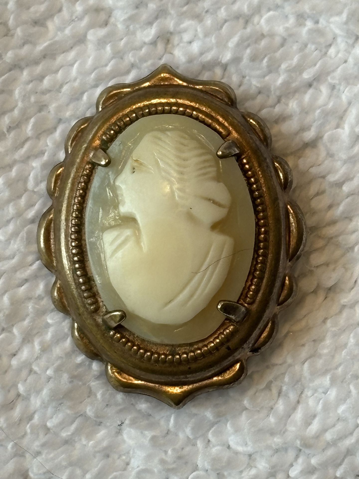 Vintage Cameo brooch costume jewelry