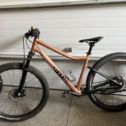 Mountain Bike Woom 6 Off Air 