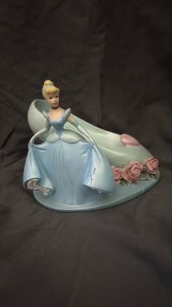 Vintage Disney Cinderella and Shoe - Trinket Holder