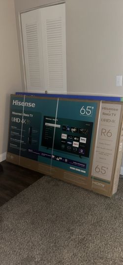 Hisense 65-inch 4K UHD Roku TV R6 Series