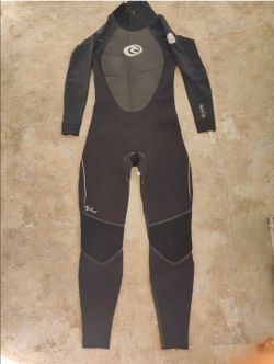 Women's RipCurl "Core" Wetsuit- Size 14 (Fits women's size 8-10)  - Great Condition