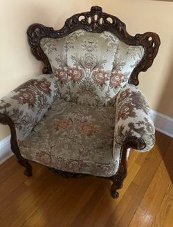 Victo... (negotiable)Antique Victorian-Style Floral Loveseat - Ornate Wood Carving