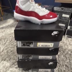 Air Jordan 11 Retro Cherry New Size 9 10.5 13