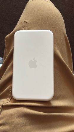 Apple air MagSafe battery