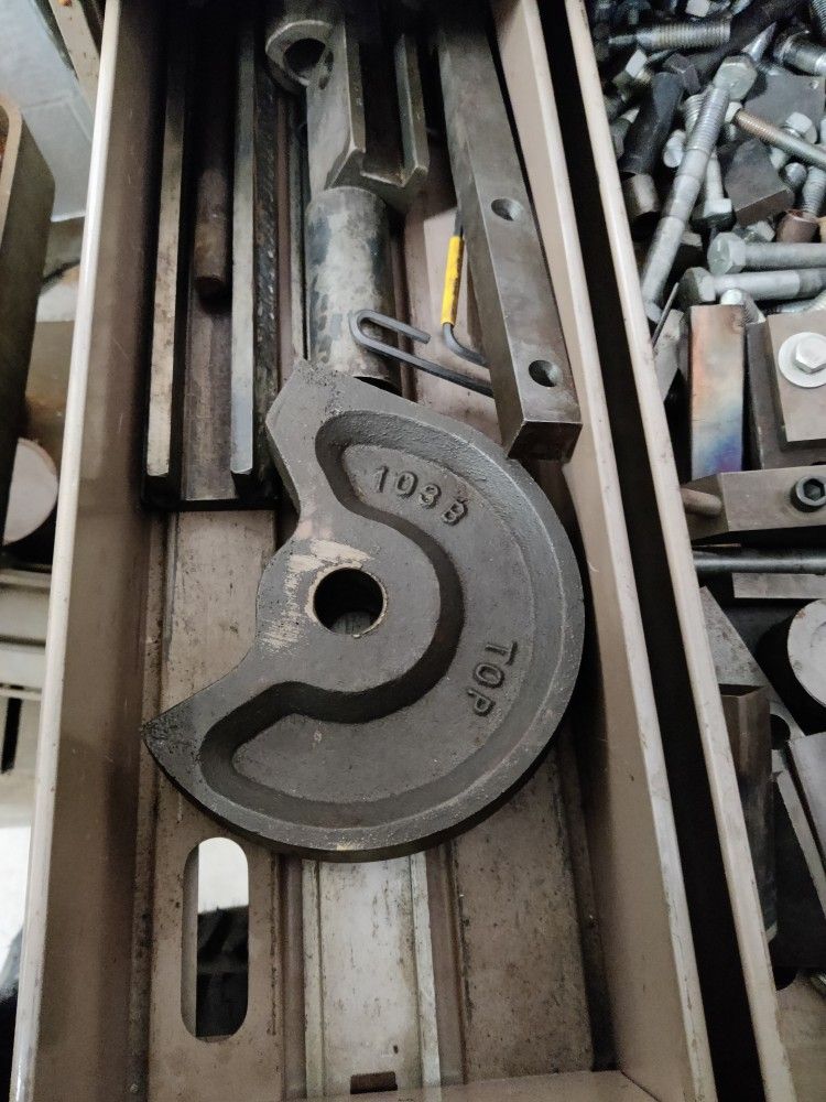 Hossfeld Hydraulic Tubing Bender With Full Die Sets for Sale in Peoria