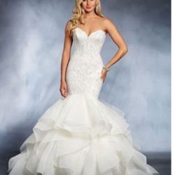 BRIDAL DRESS BY ALFRED ANGELO DISNEY DISNEY 
