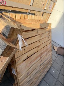 New wood pallets