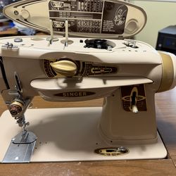 Singer Slant-o-matic 500 Rocketeer sewing machine