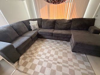 Grey Fabric Sectional Sofa with Chaise
