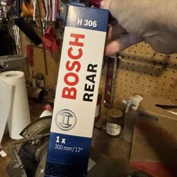NEW Bosch H306 Rear Wiper Blade