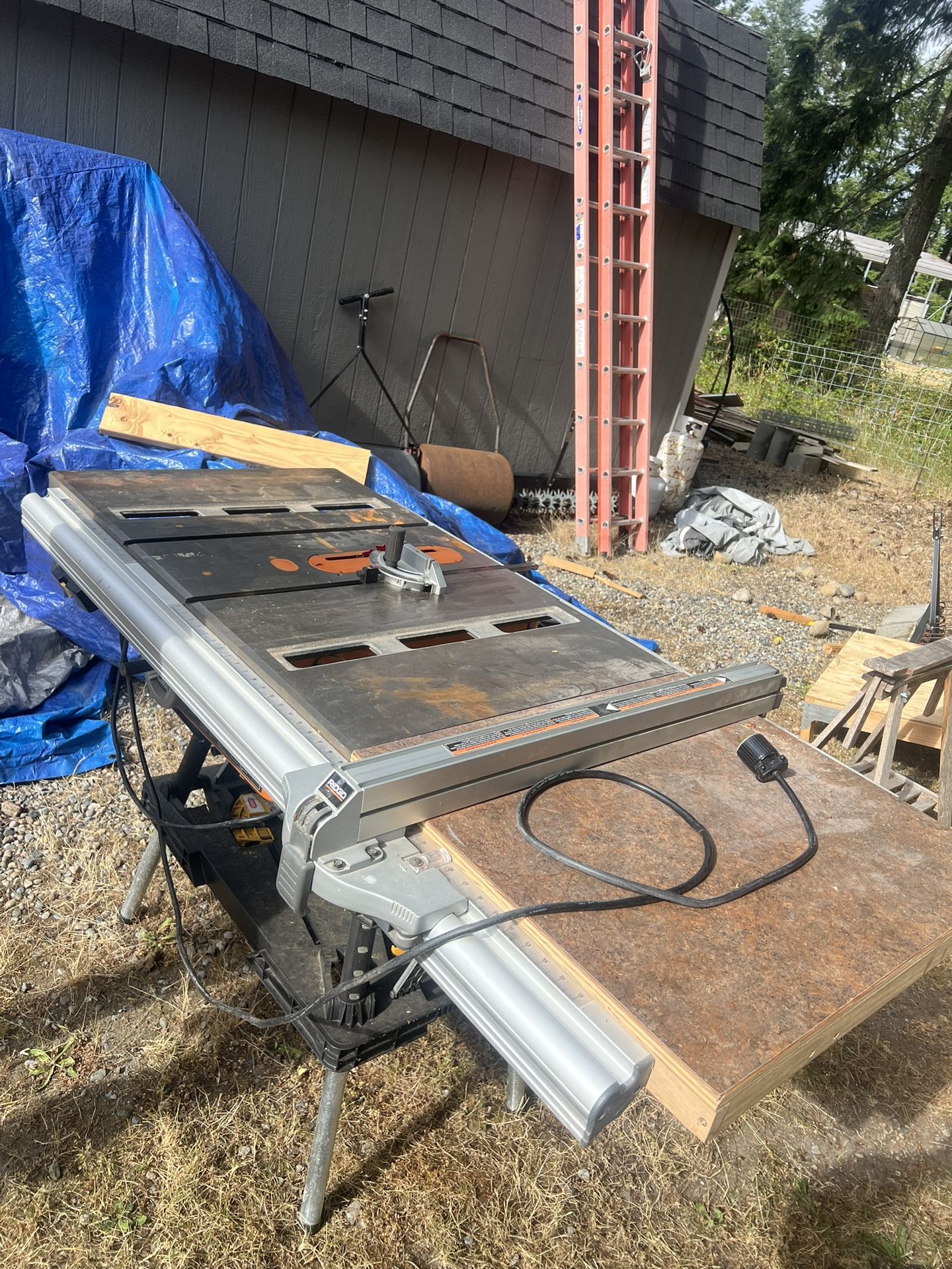 10 in cast iron table saw- TS3650