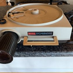 Slide Projector, Carousel Trays, Screen