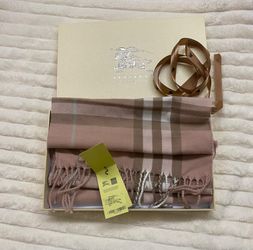 Burberry Scarf 