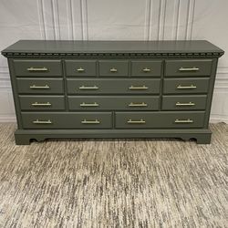 11 Drawer Dresser