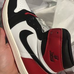 Jordan 1 Black Toe 