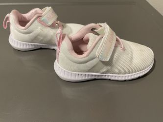 Size 8, Toddler Girls Pink / White Nautica Shoes