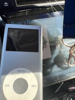 iPod Nano *Broken Screen*