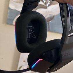 G733 LIGHTSPEED Wireless RGB Gaming Headset