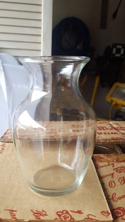Small decanter/vase