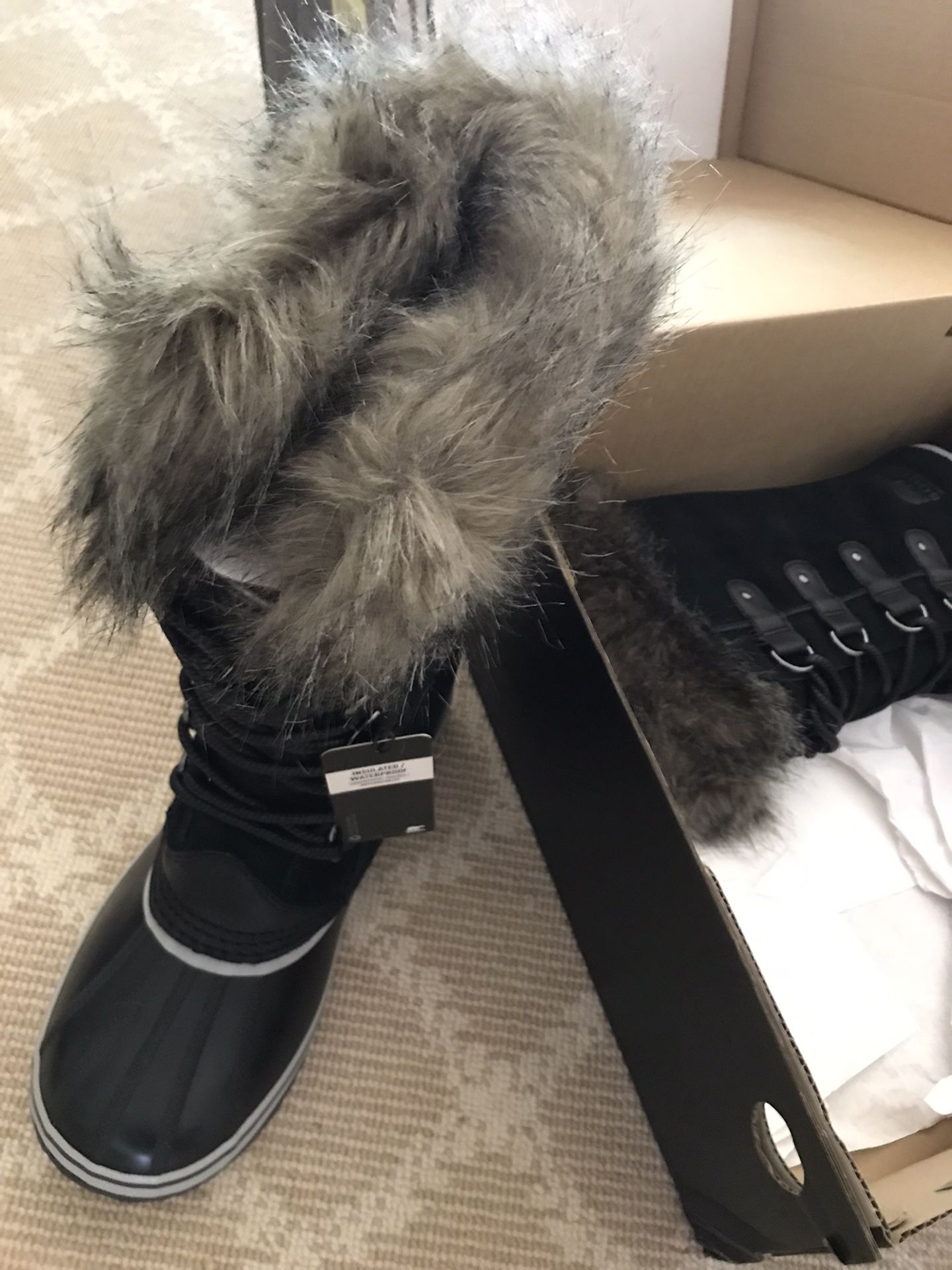 Sorel Women's Waterproof New Boots Joan Of Arctic Size 10 Unused