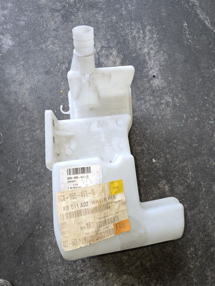 OEM VW Washer Fluid Tank
