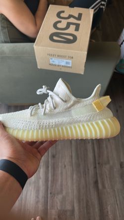 Yeezy light 350 v2! Size 10.5