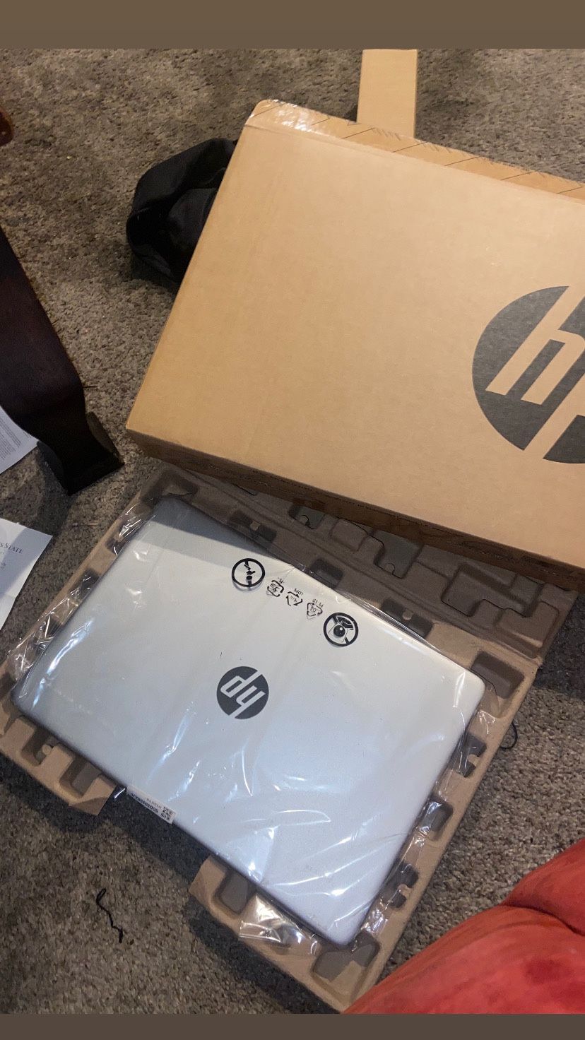 BRAND NEW HP LAPTOP NEVER USED