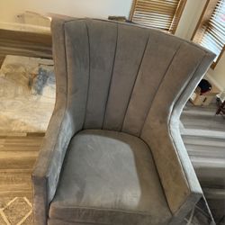 Grey chair 