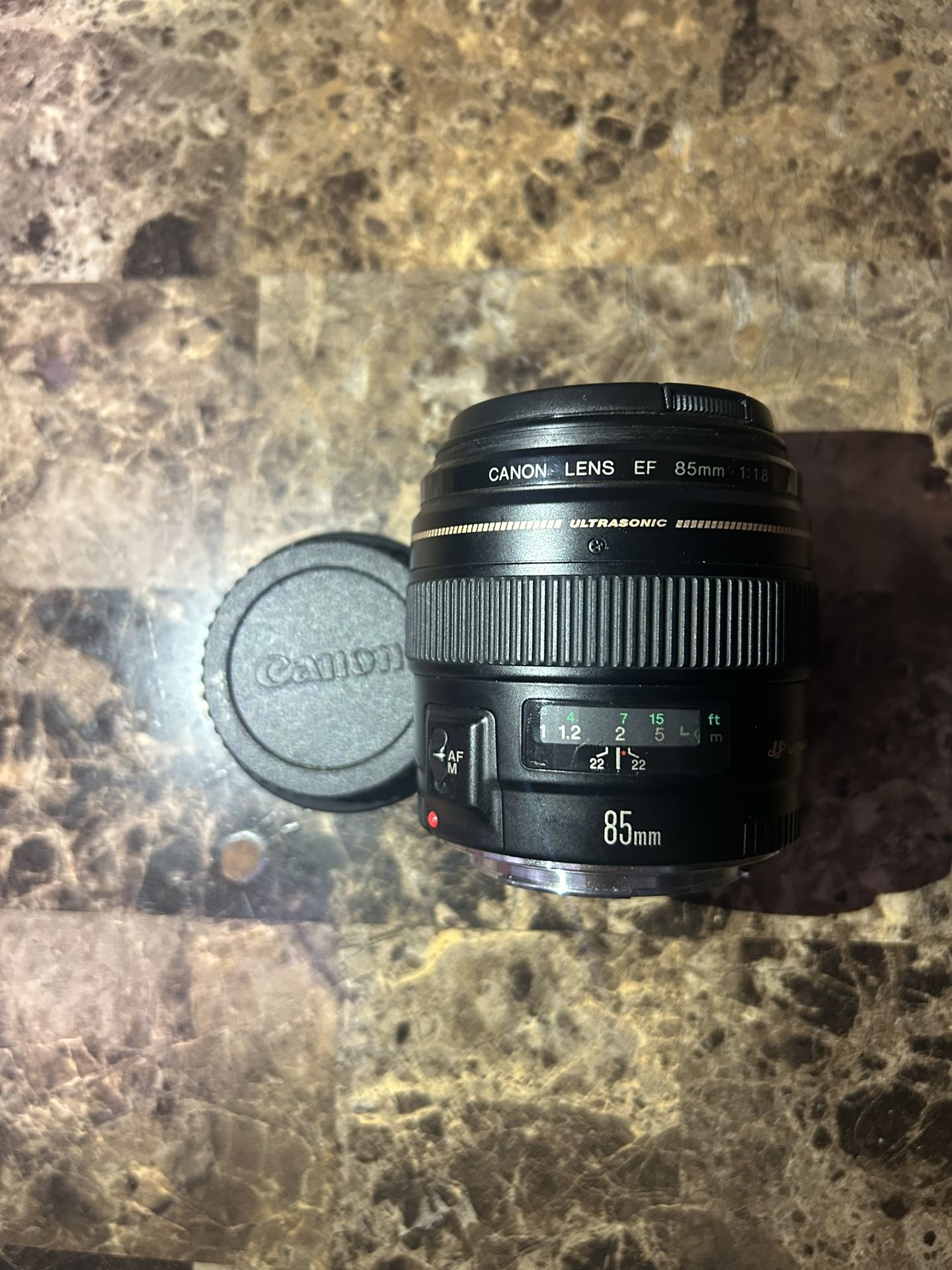 Canon 85 f1.8 Lens