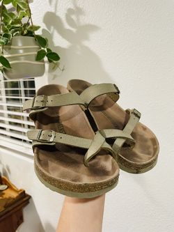Size 7.5 Birkenstock Mayari