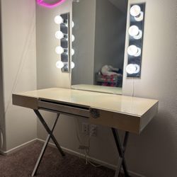 Vanity Set Up 