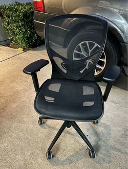 Mesh back office chair