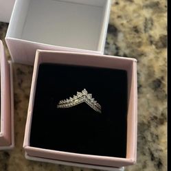 Pandora Ring