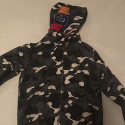 Bape hoodie Size L