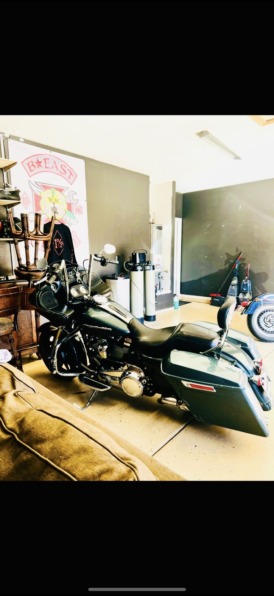 Motorcycle ( Harley Davidson )