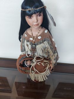 Beautiful Porcelain Native Decor 