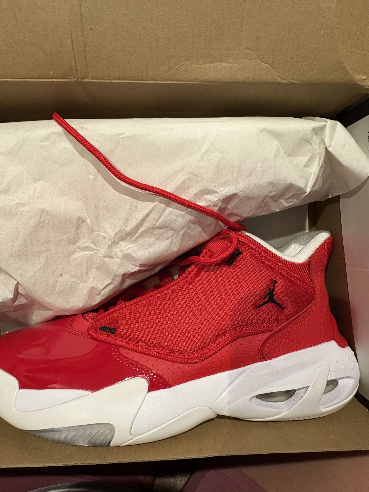 Boys Jordan’s Size 7 NEW