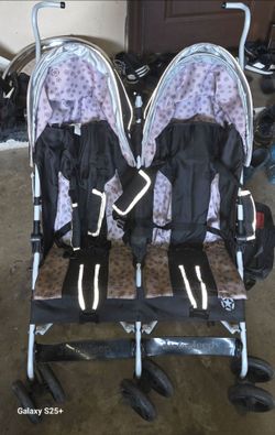 J is for Jeep Double Umbrella Stroller