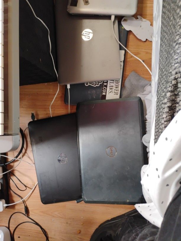 Laptops 3 HP Chromebooks,1 Dell1hp Windows