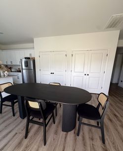 MOVE-OUT SALE – Black Dining Set (Used Under 12 Months | Sold Separately or Bundle)