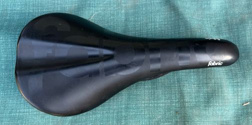FABRIC saddle