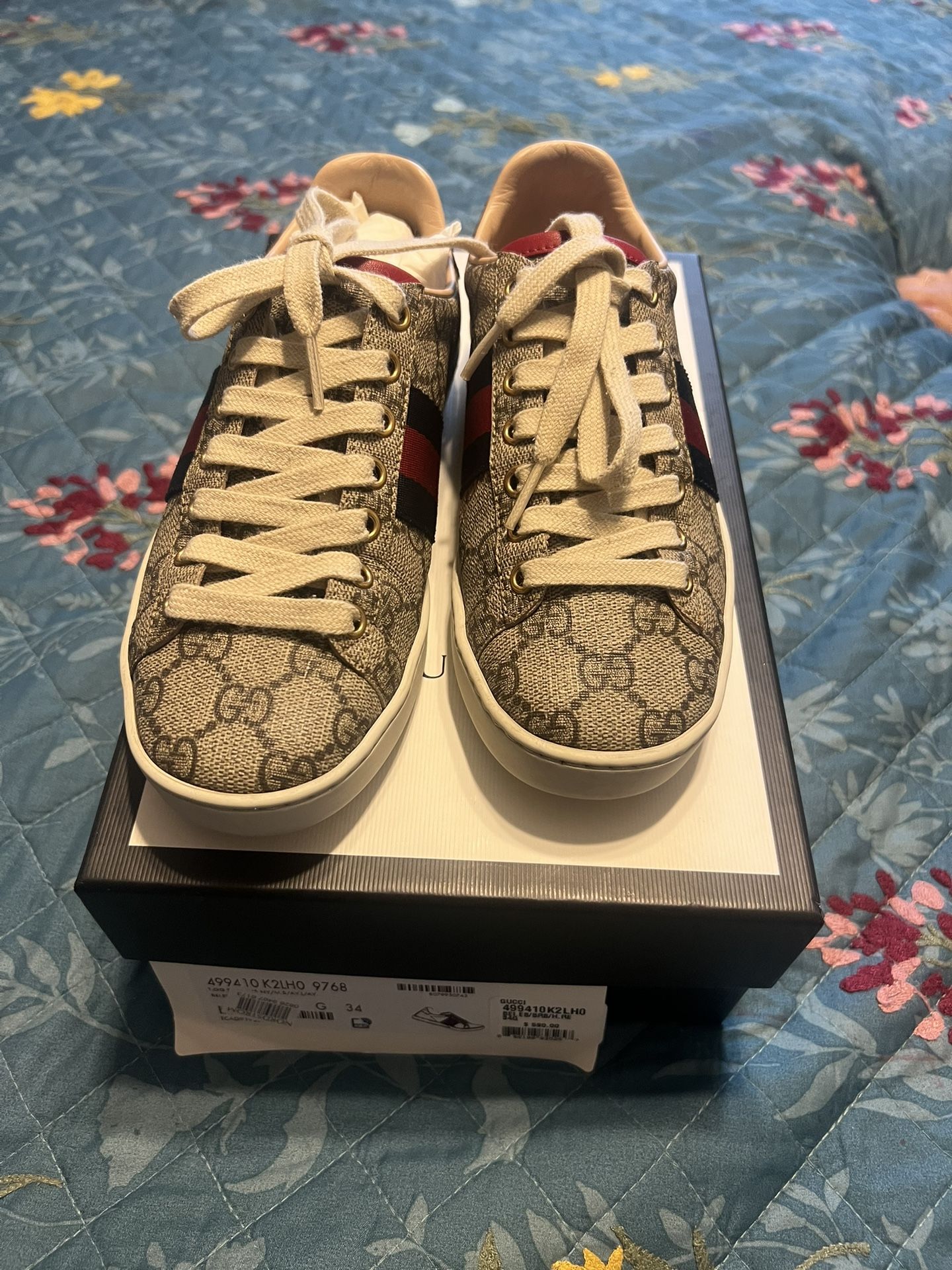 Gucci Sneakers GG Supreme