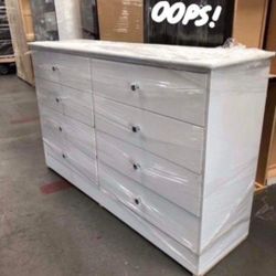 Cajoneras 8 Gavetas  / Dressers New