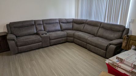 Amazing comfortable brand new sofa