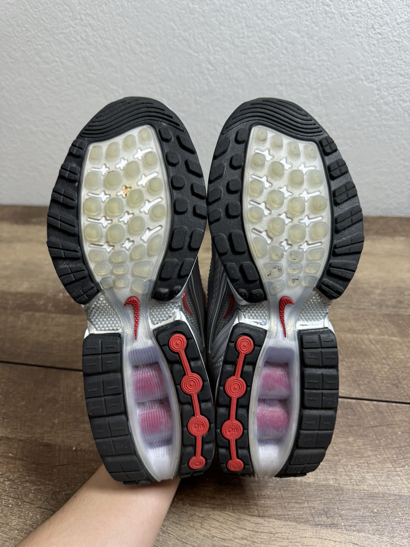 Supreme x Nike Air Max DN Silver Bullet Friends & Family -‎ Size 6 HF6605 001 Supreme x Nike Air Max DN Silver Bullet Friends & Family  main image 2