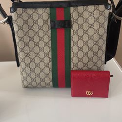 Gucci Crossover And Gucci Wallet for Sale in MI - OfferUp