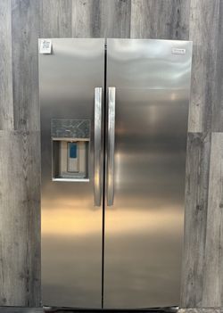 FRIGIDAIRE Refrigerator GRSS2652AF - 02924