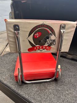 Retro bleacher cushion Seat
