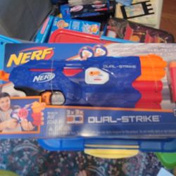 Nerf Dual.Strike Rifle